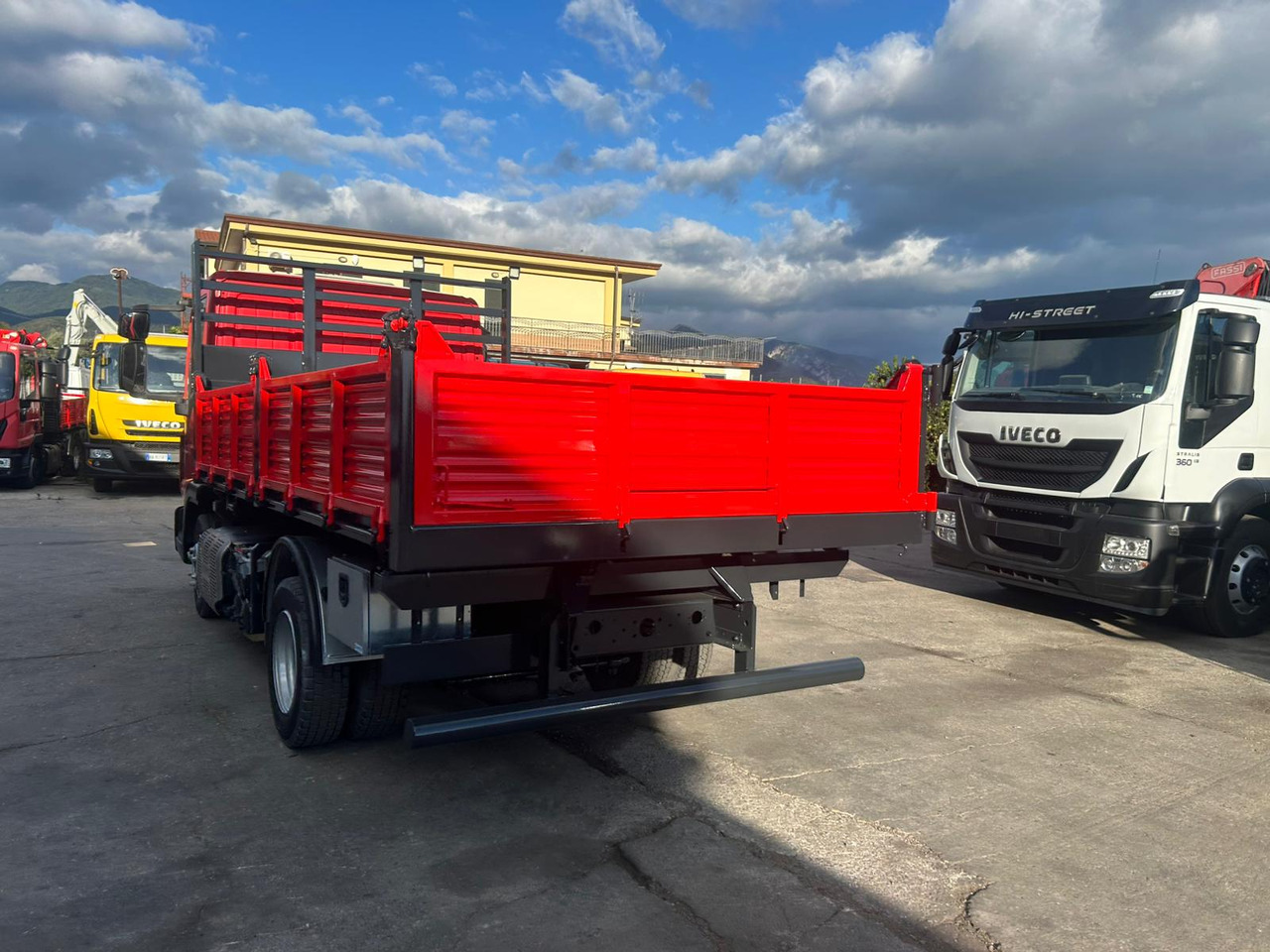 Camion benne IVECO EUROCARGO 80-190: photos 16
