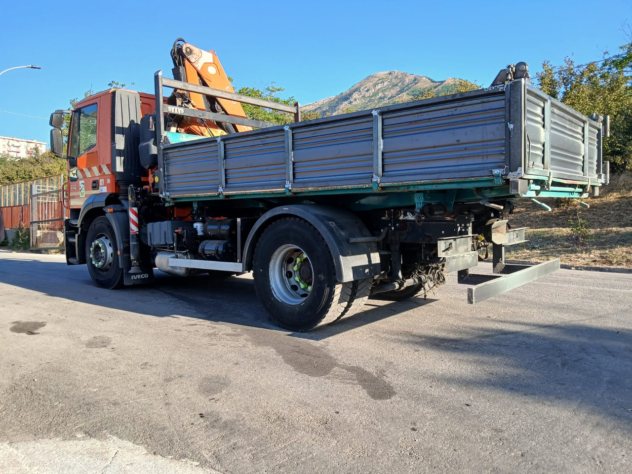 IVECO STRALIS 190S31 - Camion grue, Camion benne: photos 4 IVECO STRALIS 190S31 - Camion grue, Camion benne: photos 4