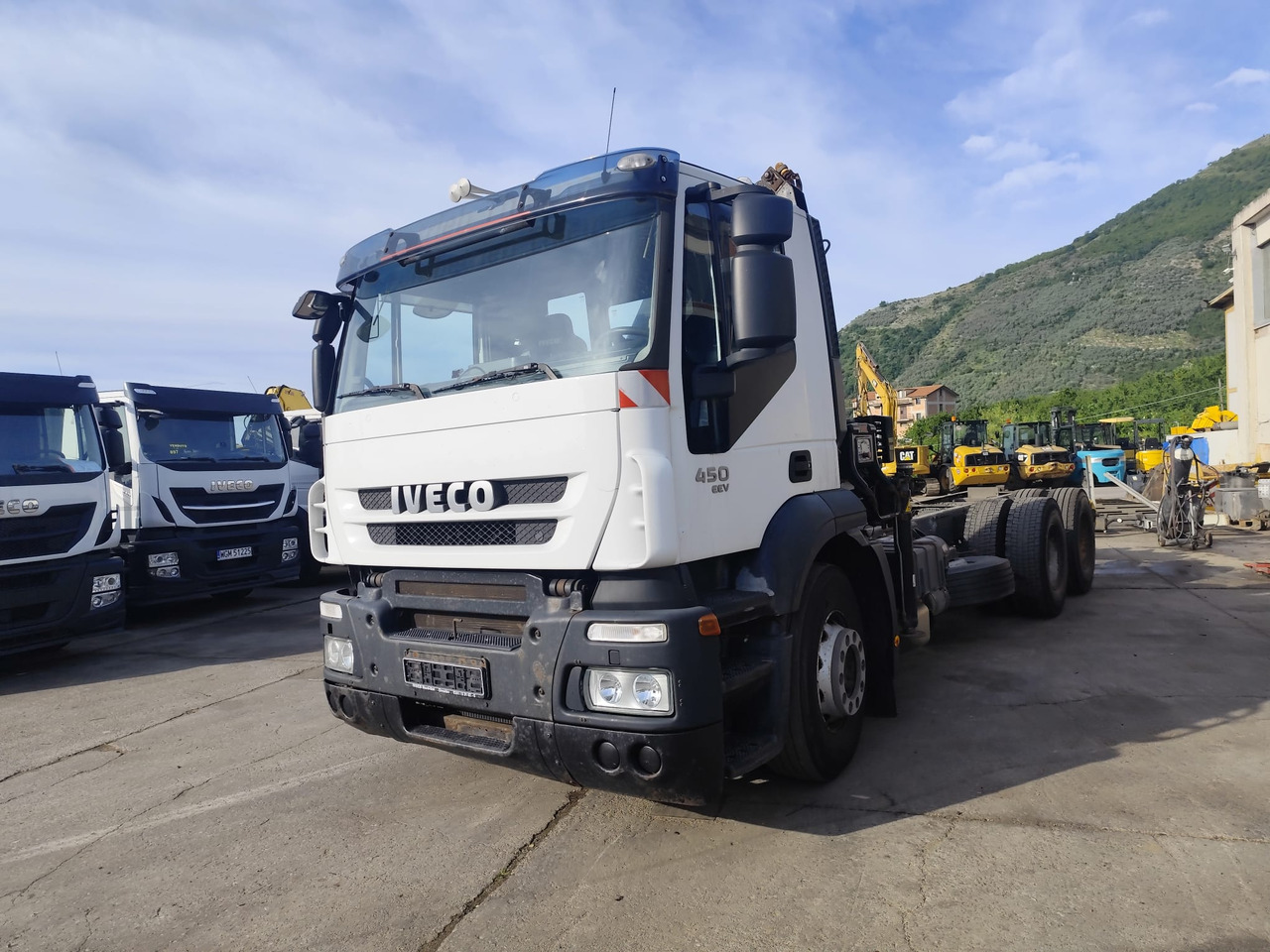IVECO STRALIS 260S45 - Camion grue: photos 1 IVECO STRALIS 260S45 - Camion grue: photos 1
