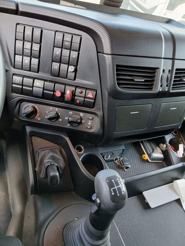 IVECO STRALIS AD 260S31 Y/P - Camion ampliroll: photos 5 IVECO STRALIS AD 260S31 Y/P - Camion ampliroll: photos 5