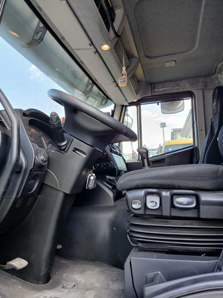 IVECO STRALIS AD 260S31 Y/P - Camion ampliroll: photos 4 IVECO STRALIS AD 260S31 Y/P - Camion ampliroll: photos 4