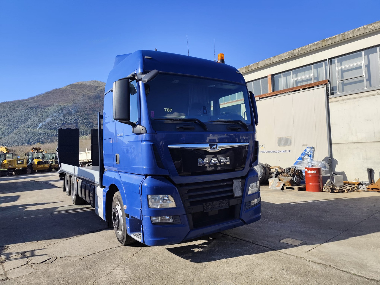 MAN TGX 26.420 - Camion plateau: photos 4 MAN TGX 26.420 - Camion plateau: photos 4