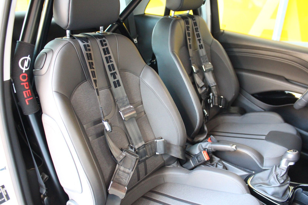 Berline Opel Adam S 1.4 Überrollkäfig 4Punkt-Gurte: photos 17