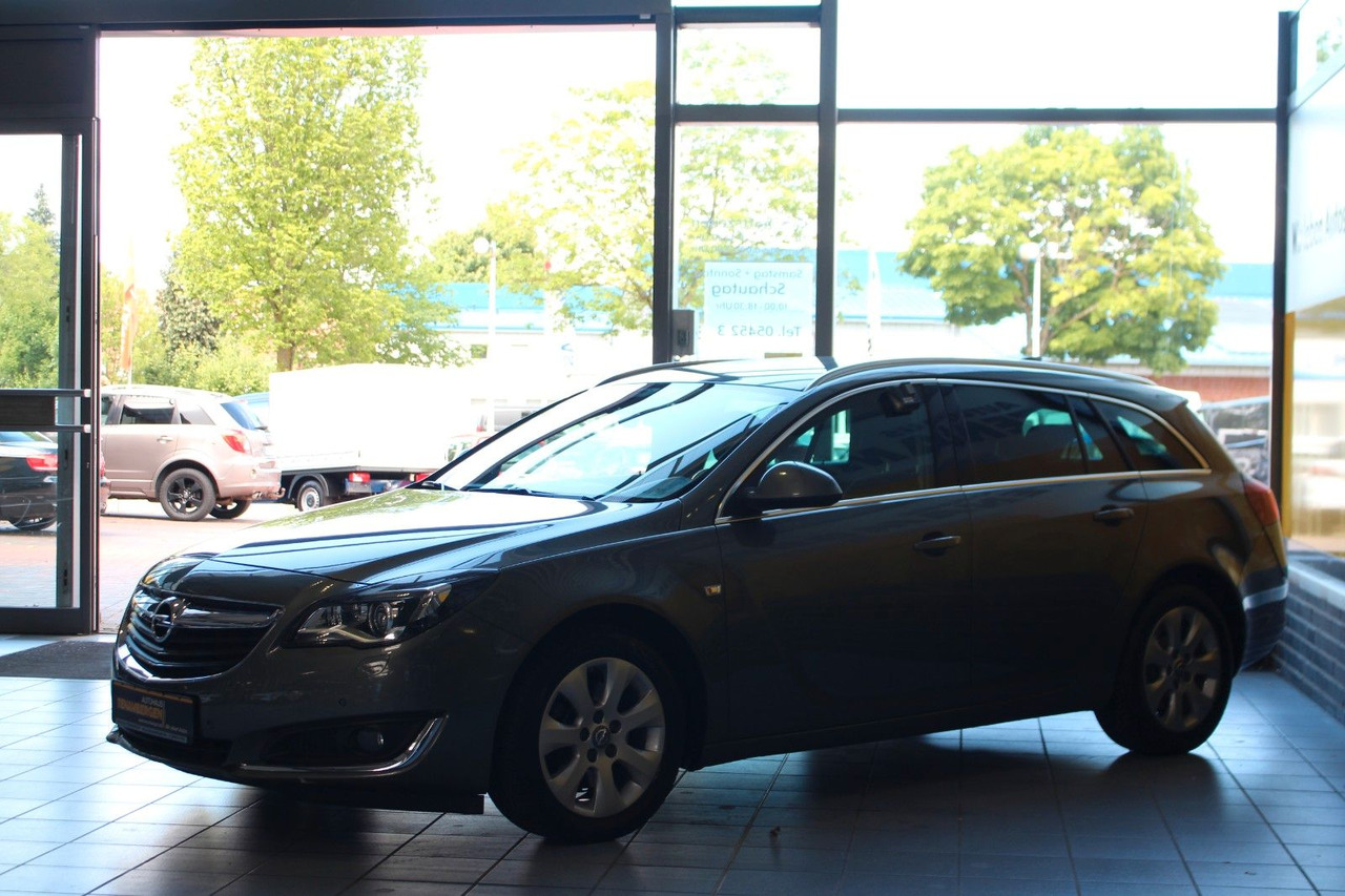 Opel Insignia A ST 2.0 Innovation Navi Kamera BiXenon - Voiture: photos 4 Opel Insignia A ST 2.0 Innovation Navi Kamera BiXenon - Voiture: photos 4