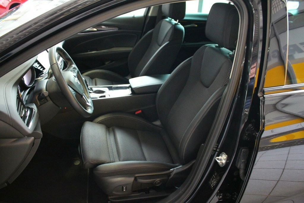 Voiture Opel Insignia B Sports Tourer 4x4 INNOVATION: photos 14