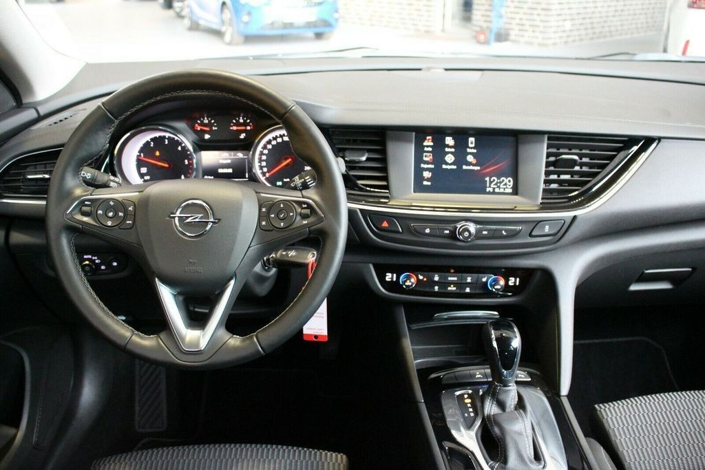 Voiture Opel Insignia B Sports Tourer 4x4 INNOVATION: photos 11