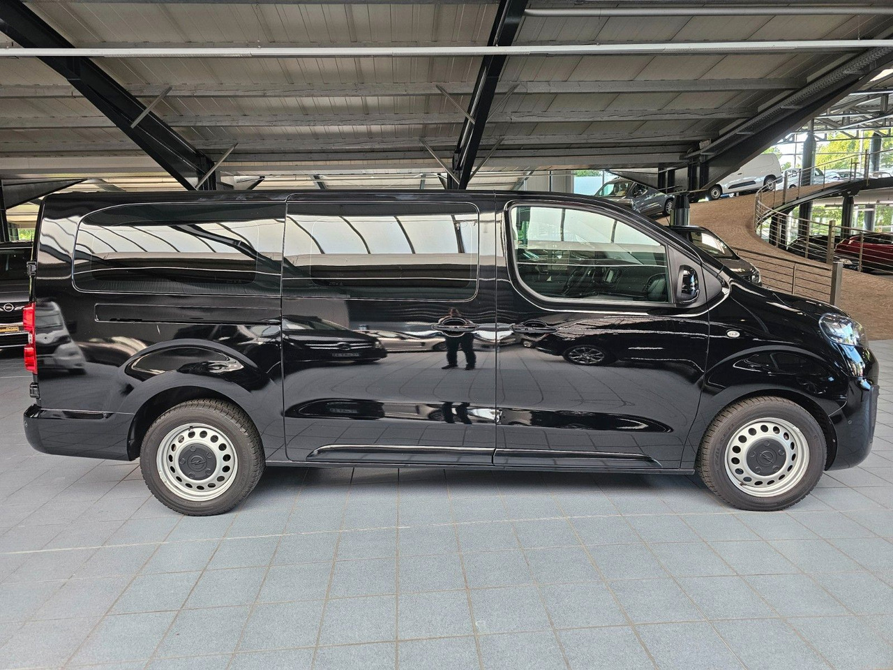 Opel Vivaro Kasten FlexSpace L DoKa Navi CarPlay DAB - Fourgonnette, Utilitaire double cabine: photos 5 Opel Vivaro Kasten FlexSpace L DoKa Navi CarPlay DAB - Fourgonnette, Utilitaire double cabine: photos 5