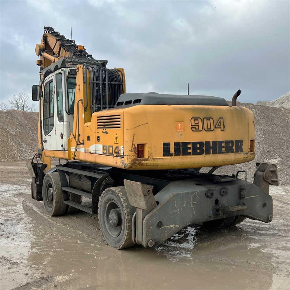 Liebherr 904C HD Litronic - Pelle sur pneus: photos 5 Liebherr 904C HD Litronic - Pelle sur pneus: photos 5