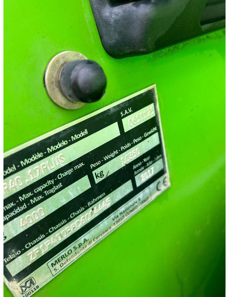 Merlo P 40.17 PLUS Merlo P40.17 PLUS - Chariot télescopique: photos 4 Merlo P 40.17 PLUS Merlo P40.17 PLUS - Chariot télescopique: photos 4