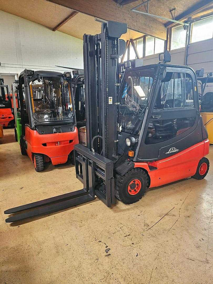 Chariot élévateur électrique Linde E25S-03: photos 7