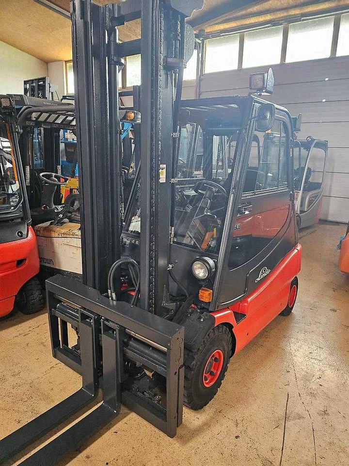 Chariot élévateur électrique Linde E25S-03: photos 6