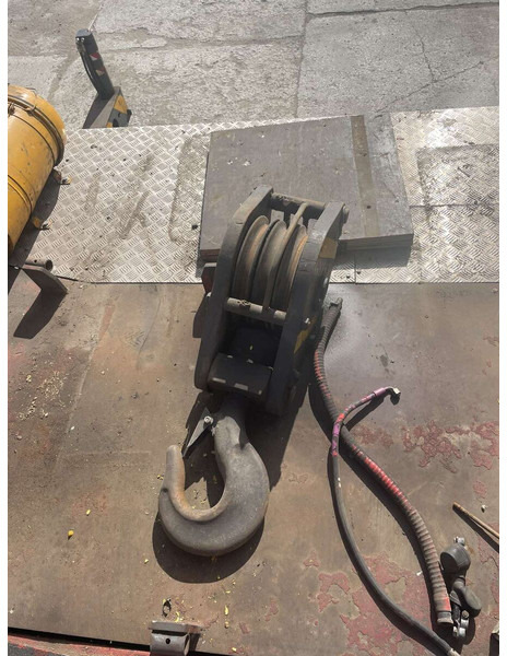 Grove GMK 2035 - Grue tout-terrain: photos 5 Grove GMK 2035 - Grue tout-terrain: photos 5