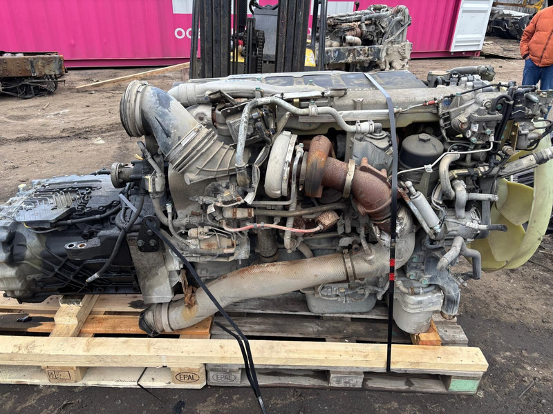 MAN D2676LF52 - Moteur: photos 1 MAN D2676LF52 - Moteur: photos 1