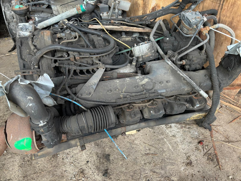 Mercedes-Benz O405 - Moteur: photos 1 Mercedes-Benz O405 - Moteur: photos 1