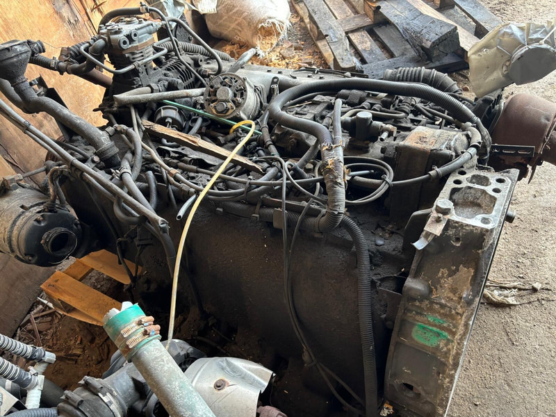 Mercedes-Benz O405 - Moteur: photos 4 Mercedes-Benz O405 - Moteur: photos 4