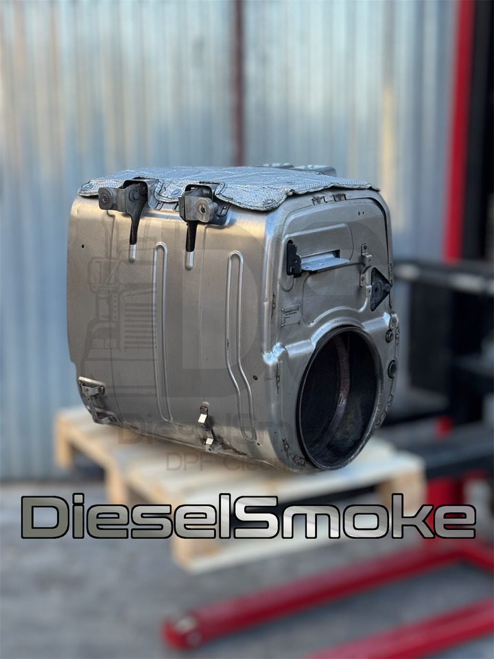 DAF XF 106 lift Catalyst SCR DOC XF - Catalyseur: photos 2 DAF XF 106 lift Catalyst SCR DOC XF - Catalyseur: photos 2