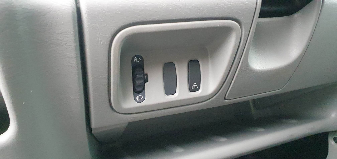 Fourgonnette Opel Vivaro: photos 11
