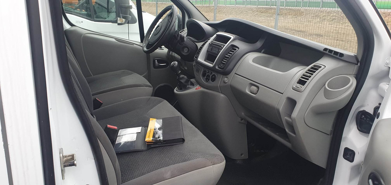 Fourgonnette Opel Vivaro: photos 6