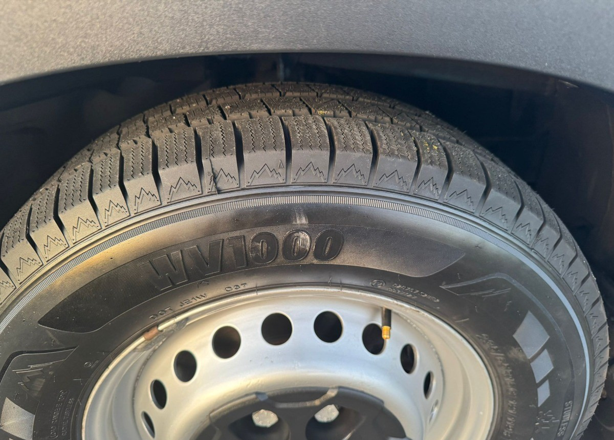 Iveco 35S18 3.0 Hi-Matic Salon Polska 30 180ps en crédit-bail Iveco 35S18 3.0 Hi-Matic Salon Polska 30 180ps: photos 18