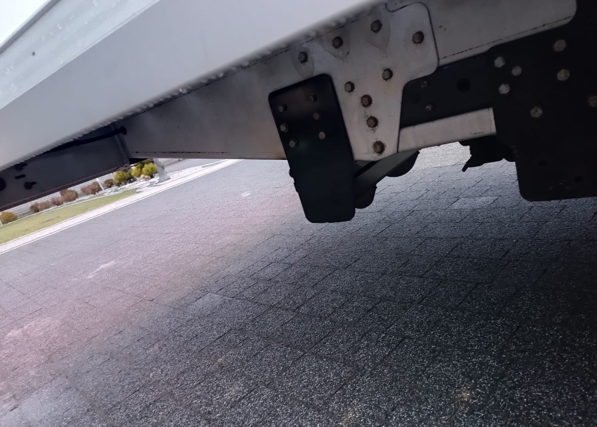 Remorqueuse Iveco Daily 35-180 Autolaweta Sypialnia STAN WZOROWY VAT 23: photos 12