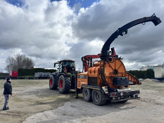 Doppstadt DH 812 Q Trommelhacker mit Kran DH812Q - Broyeur de végétaux: photos 2 Doppstadt DH 812 Q Trommelhacker mit Kran DH812Q - Broyeur de végétaux: photos 2