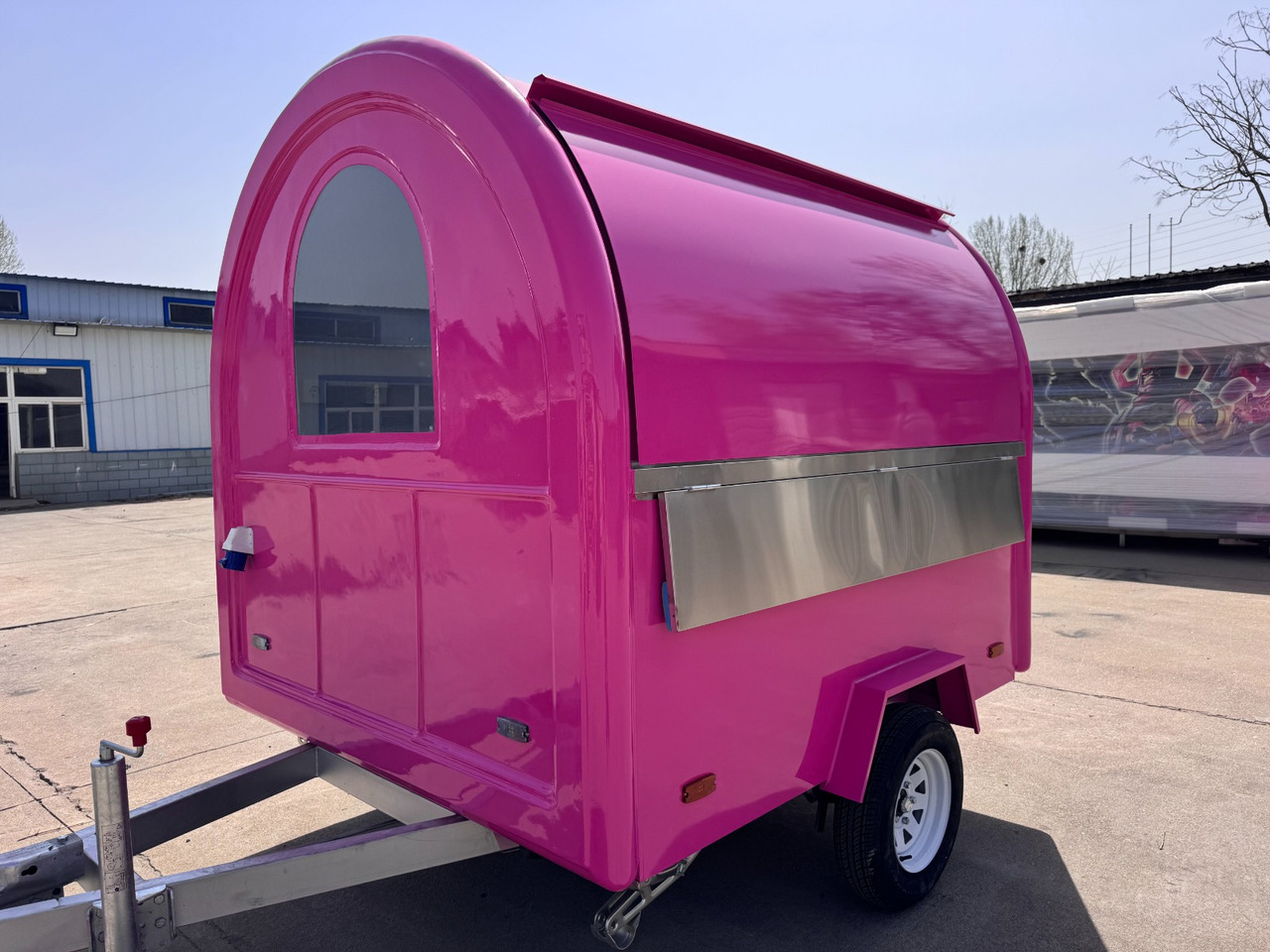 Deli Star Trailers EasyGo 230 Light - EU standards - Remorque magasin: photos 4 Deli Star Trailers EasyGo 230 Light - EU standards - Remorque magasin: photos 4