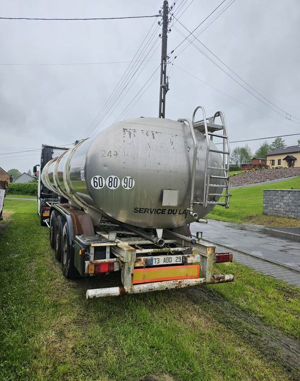 Inny ETA - Semi-remorque citerne: photos 2 Inny ETA - Semi-remorque citerne: photos 2