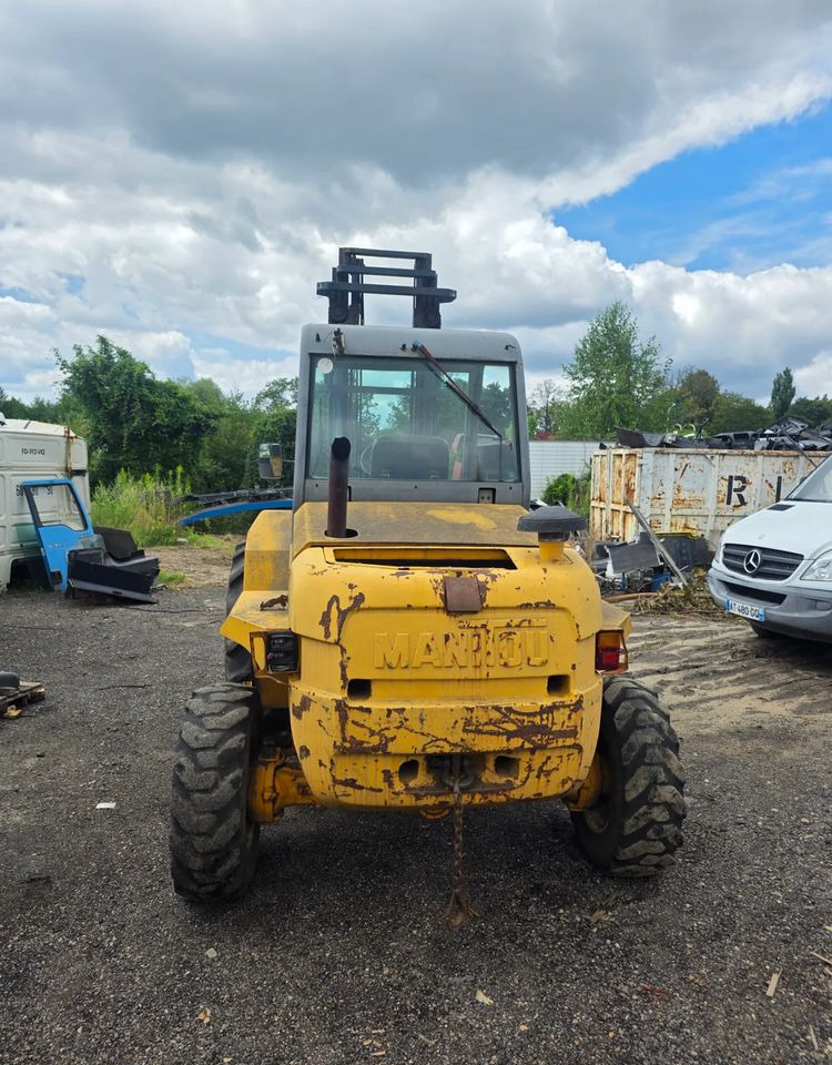 Manitou M26.4 Terenowy 4x4 5,5m - Chariot élévateur: photos 4 Manitou M26.4 Terenowy 4x4 5,5m - Chariot élévateur: photos 4