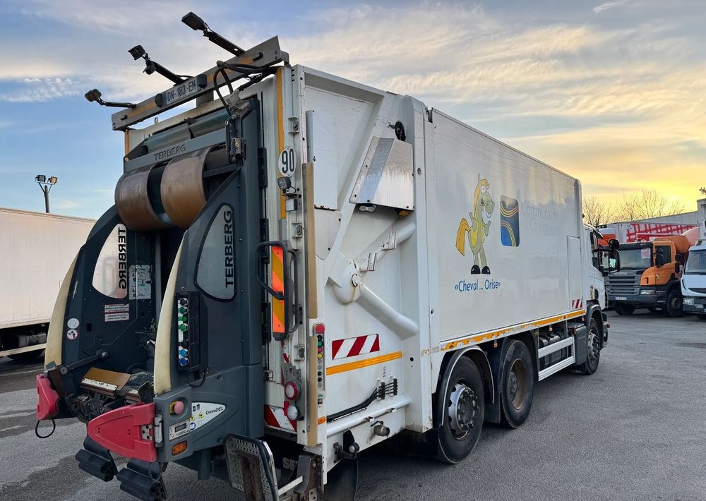 Scania P360 - Benne à ordures ménagères: photos 5 Scania P360 - Benne à ordures ménagères: photos 5