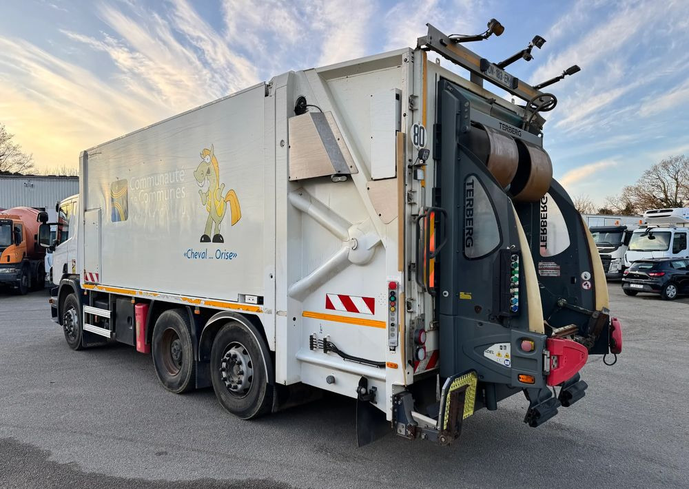 Scania P360 - Benne à ordures ménagères: photos 3 Scania P360 - Benne à ordures ménagères: photos 3