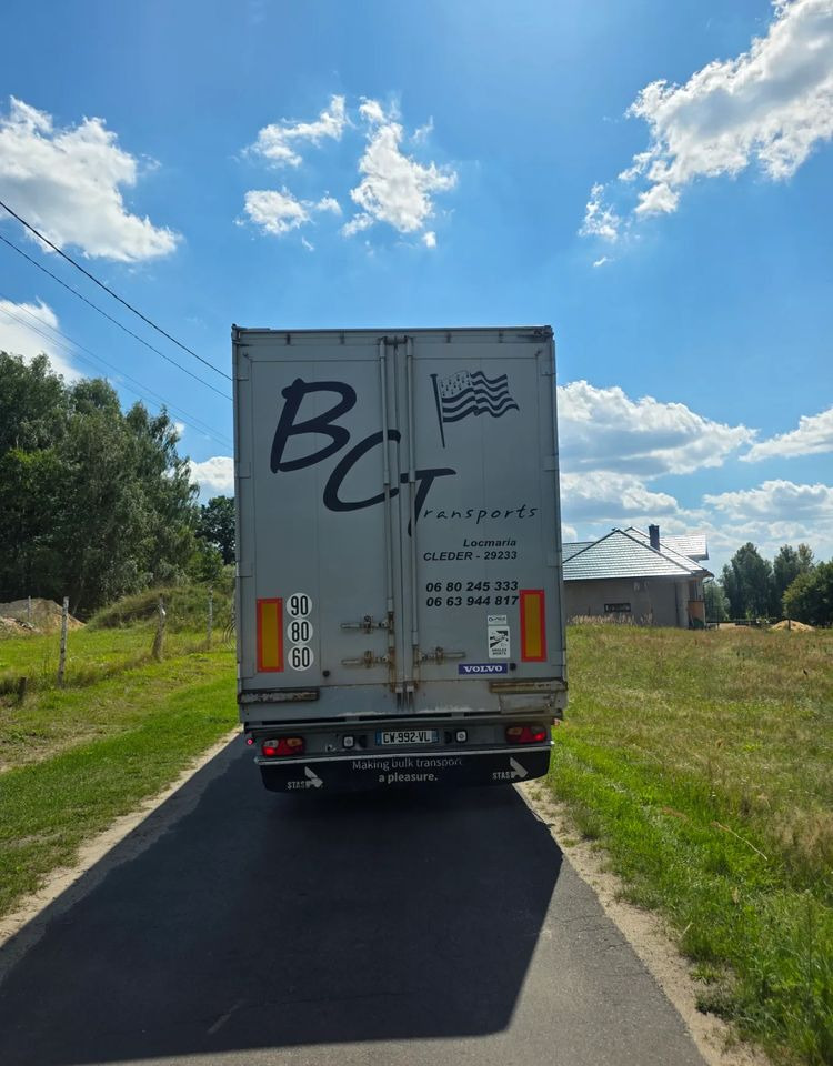 Stas S3-SZ334V - Semi-remorque à fond mouvant: photos 4 Stas S3-SZ334V - Semi-remorque à fond mouvant: photos 4