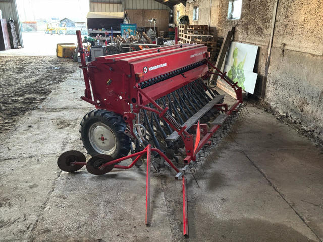 Kongschilde Demeter Classic 3000 - Engins de chantier: photos 3 Kongschilde Demeter Classic 3000 - Engins de chantier: photos 3