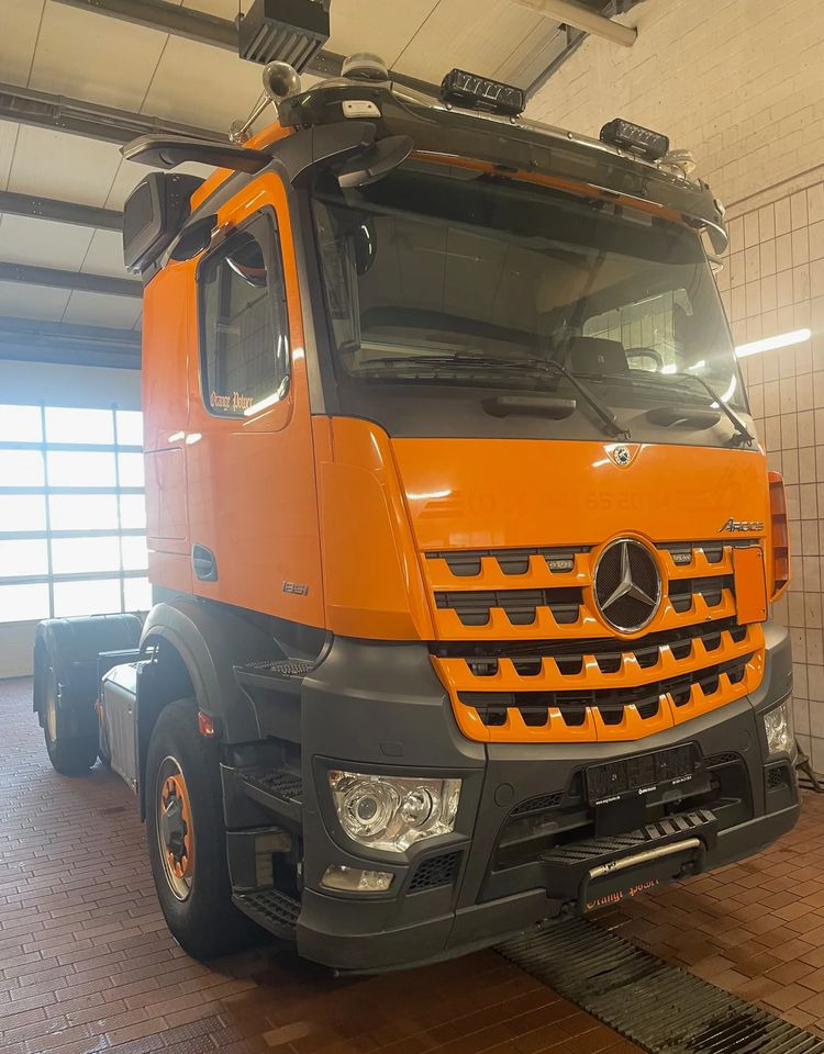 Mercedes-Benz AROCS 1851/ HAD/ 4x4/ HYDRODRIVE/ HYDRAULIKA - Tracteur routier: photos 2 Mercedes-Benz AROCS 1851/ HAD/ 4x4/ HYDRODRIVE/ HYDRAULIKA - Tracteur routier: photos 2