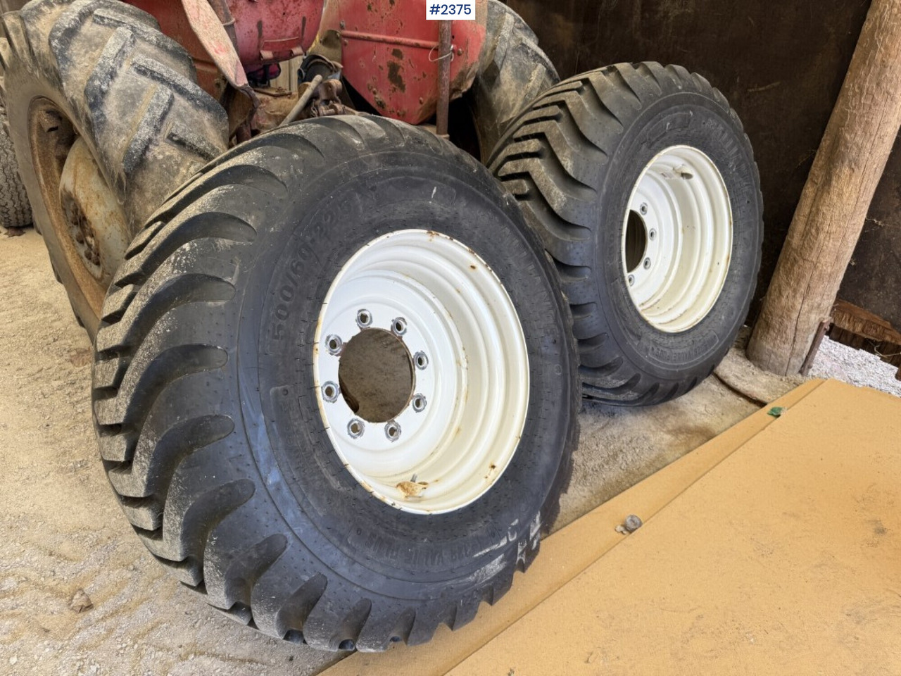 Alliance grass tires 500/60-22.5 - Pneus et jantes: photos 1 Alliance grass tires 500/60-22.5 - Pneus et jantes: photos 1