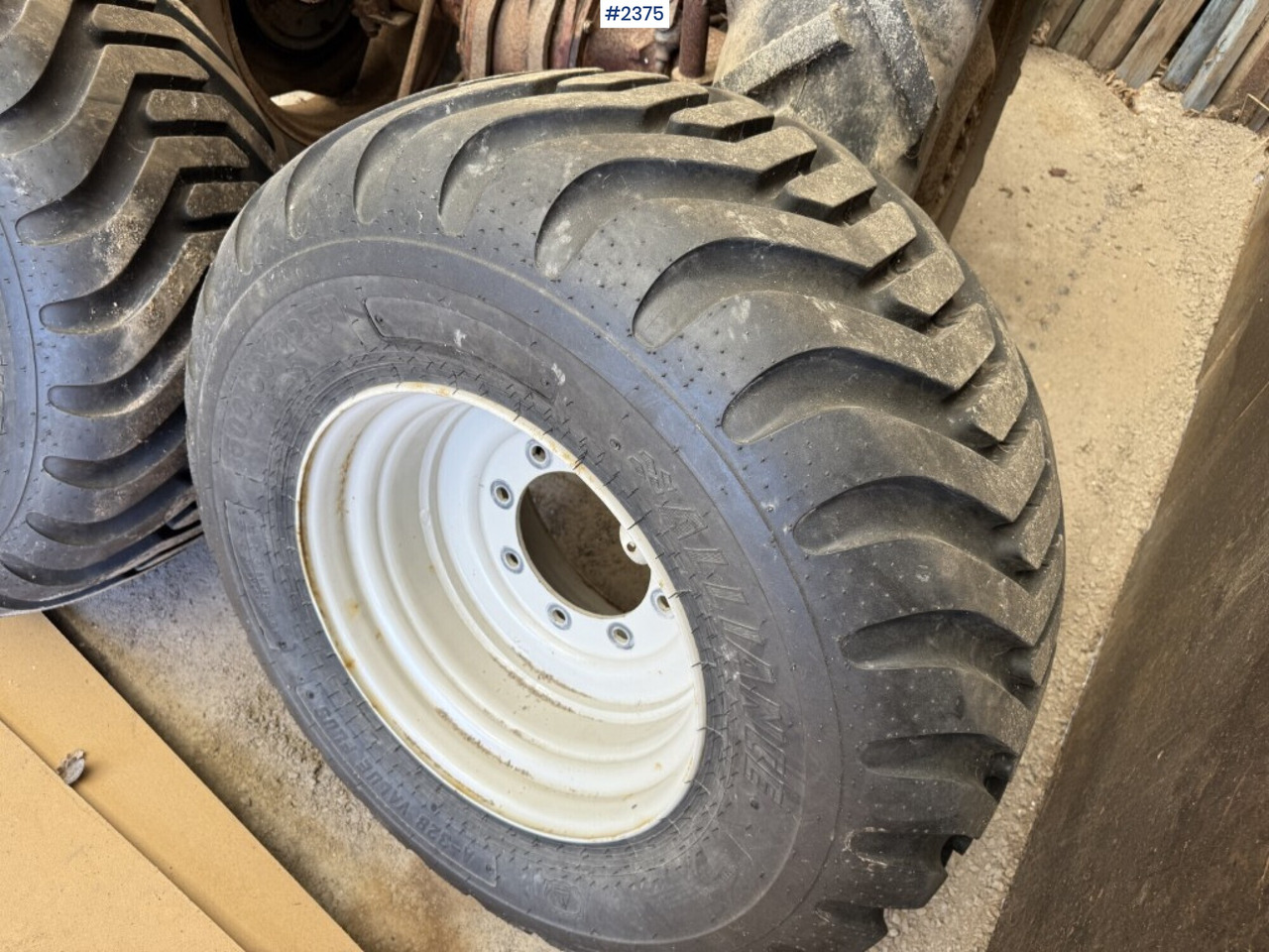 Alliance grass tires 500/60-22.5 - Pneus et jantes: photos 5 Alliance grass tires 500/60-22.5 - Pneus et jantes: photos 5