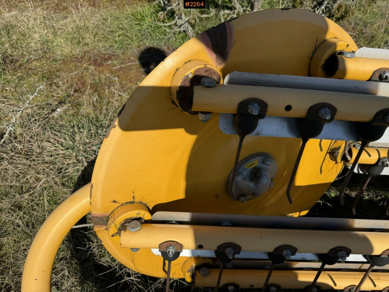 Matériel de fenaison Swather Elho V-Twin 600 front mounted: photos 9