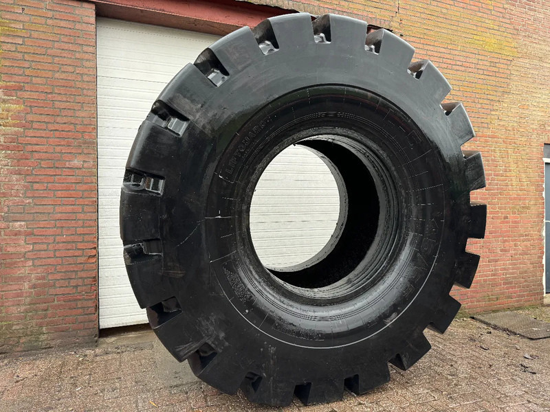 Diversen Liftguard L-5 45/65-45 HEAVY DUTY TIRE - Pneu: photos 2 Diversen Liftguard L-5 45/65-45 HEAVY DUTY TIRE - Pneu: photos 2