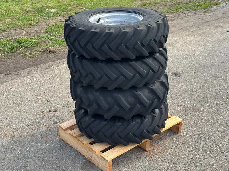 Giant Banden met velg 7.00-12 - Pneu: photos 5 Giant Banden met velg 7.00-12 - Pneu: photos 5