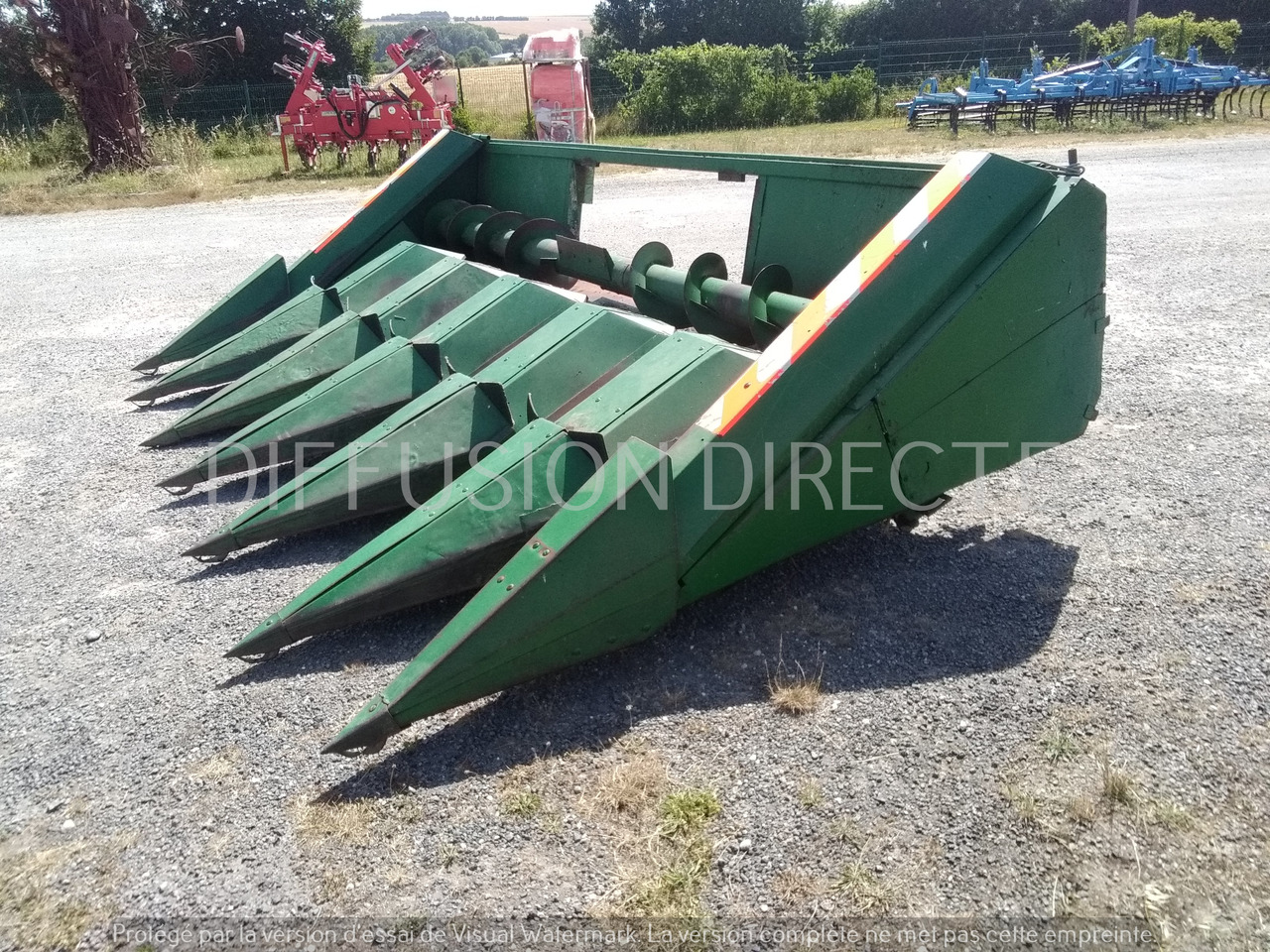 JOHN DEERE CUEILLEUR POUR MOISSONNEUSE 646 - Cueilleur de maïs: photos 2 JOHN DEERE CUEILLEUR POUR MOISSONNEUSE 646 - Cueilleur de maïs: photos 2