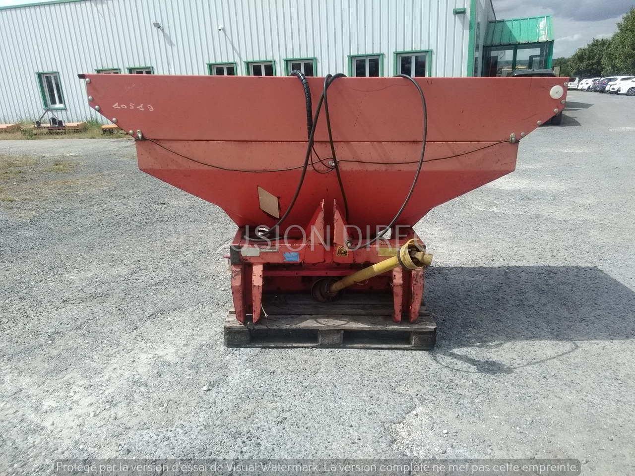 KUHN DISTRIBUTEUR D'ENGRAIS MDS 921 - Distributeur d'engrais: photos 4 KUHN DISTRIBUTEUR D'ENGRAIS MDS 921 - Distributeur d'engrais: photos 4