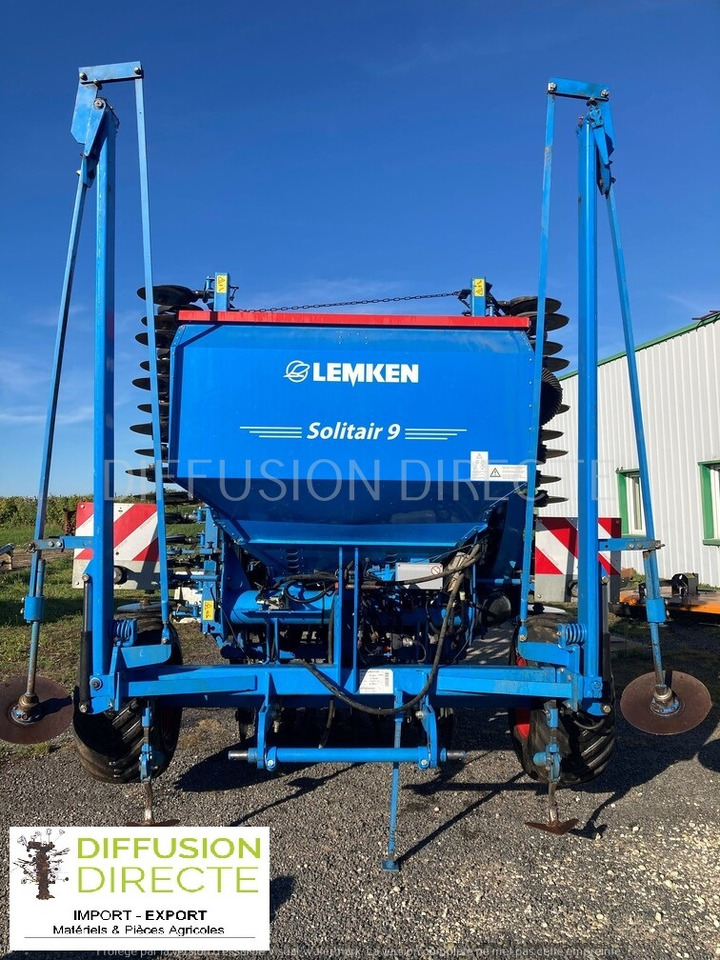 LEMKEN SEMOIR EN LIGNE SOLITAIR 9 - Semoir: photos 1 LEMKEN SEMOIR EN LIGNE SOLITAIR 9 - Semoir: photos 1