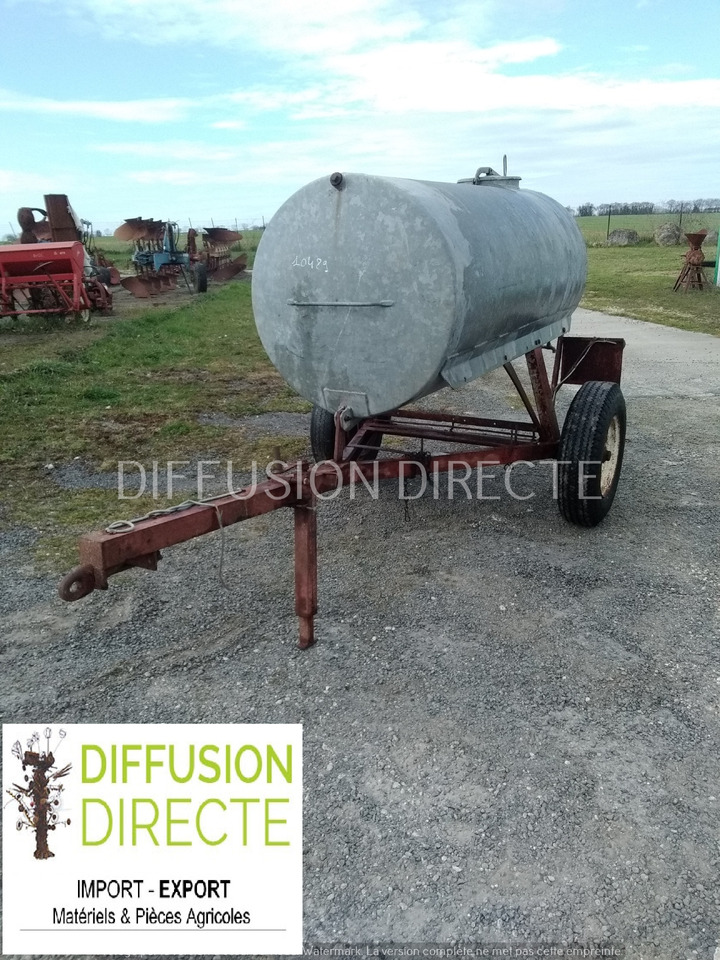 TONNE A EAU 1500 - Remorque citerne: photos 1 TONNE A EAU 1500 - Remorque citerne: photos 1