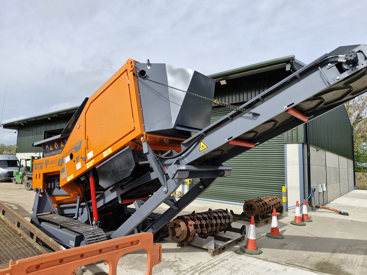 Arjes Compaktor 300 - Broyeur industriel: photos 5 Arjes Compaktor 300 - Broyeur industriel: photos 5