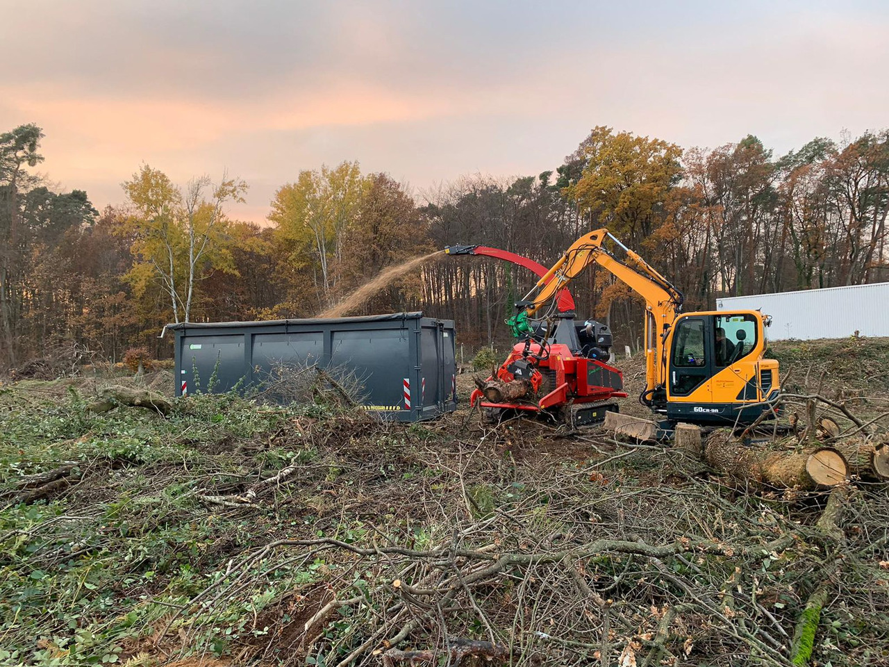 UFKES 942 Chipper - Broyeur de végétaux: photos 2 UFKES 942 Chipper - Broyeur de végétaux: photos 2