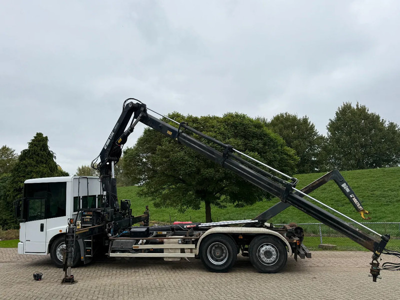 Mercedes-Benz Econic Hiab 220-Hooklift-6x2-Remote - Camion grue: photos 5 Mercedes-Benz Econic Hiab 220-Hooklift-6x2-Remote - Camion grue: photos 5