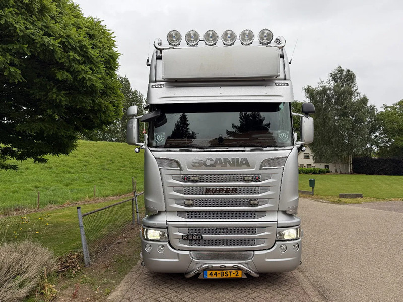 Scania R580 4X2 EUR6 Retader Full Air 2x Tank - Tracteur routier: photos 4 Scania R580 4X2 EUR6 Retader Full Air 2x Tank - Tracteur routier: photos 4