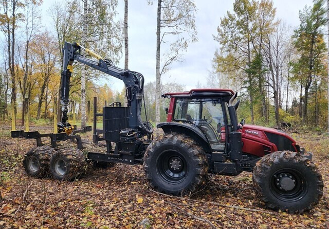 ValtraN123 + Kronos 140 4WDM + Cranab FC8 - Autre matériel: photos 5 ValtraN123 + Kronos 140 4WDM + Cranab FC8 - Autre matériel: photos 5