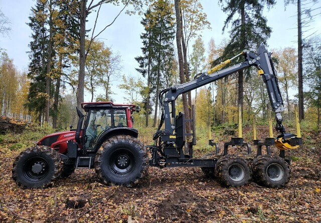 ValtraN123 + Kronos 140 4WDM + Cranab FC8 - Autre matériel: photos 2 ValtraN123 + Kronos 140 4WDM + Cranab FC8 - Autre matériel: photos 2