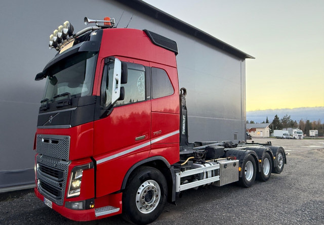 VolvoFH16 750 8X4 - Autre matériel: photos 1 VolvoFH16 750 8X4 - Autre matériel: photos 1