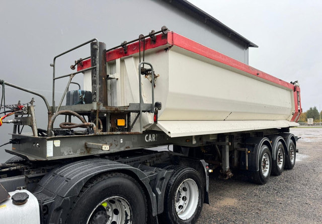 Carnehl3-aks Siirtoteli kippikärry - Semi-remorque benne: photos 1 Carnehl3-aks Siirtoteli kippikärry - Semi-remorque benne: photos 1